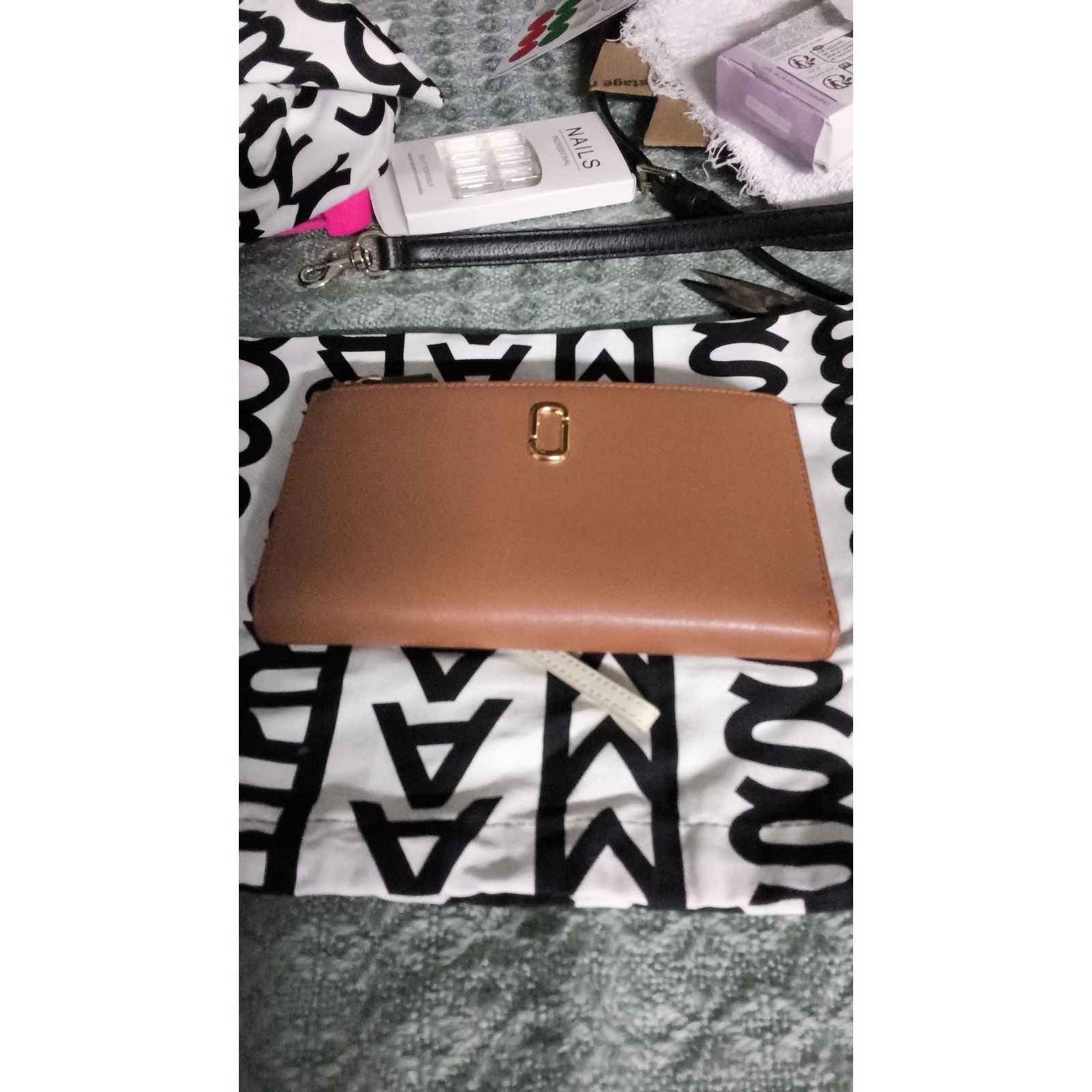 53.Marc Jacobs The J Marc Phone Wristlet
